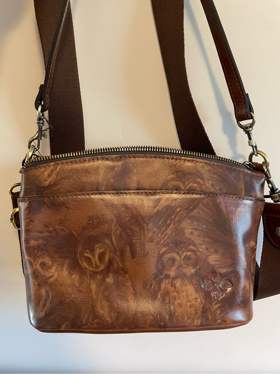 Patricia Nash Handbags - NWOT Patricia Nash Brown Leather Handbag Owl Pattern *Rare*